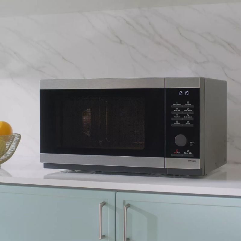 MICRO ONDES SOLO NOIR/INOX - 32L